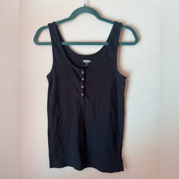 Old Navy Women's Black and Red Orange Tank Tops - Picture 2 of 4